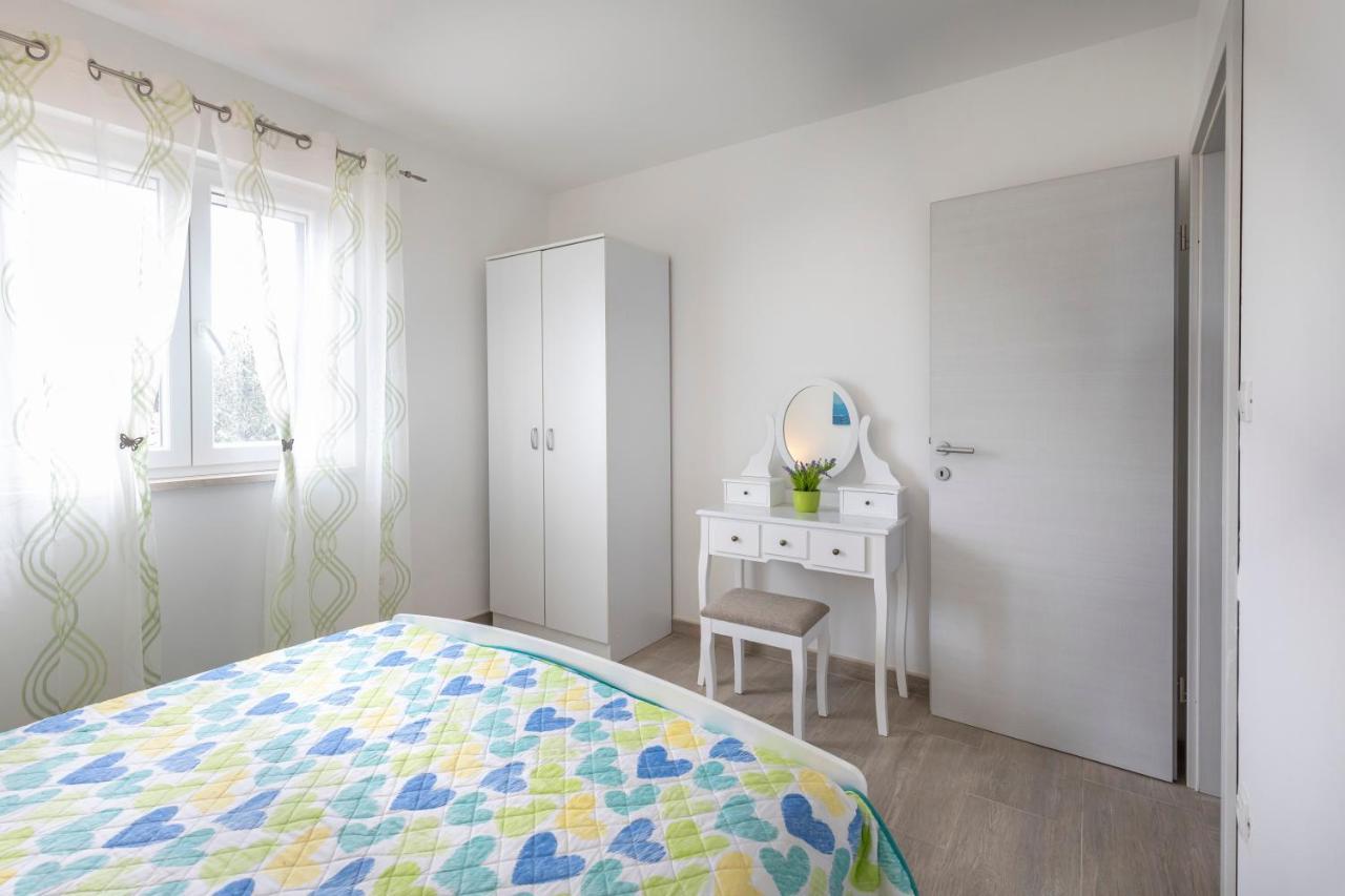 Villa Little Hill Postira Ngoại thất bức ảnh
